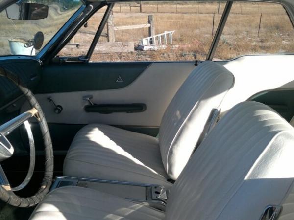 1962_dodge_polara_500_front_seats.jpg