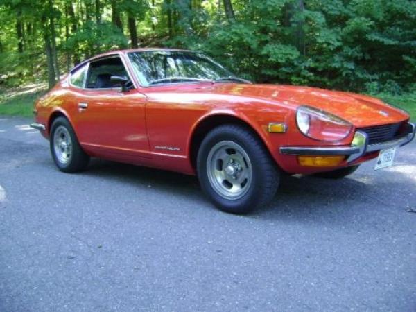 1971 Datsun 240z Front Corner