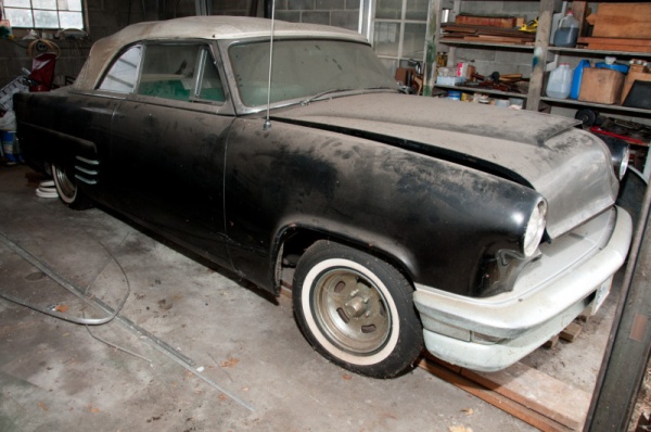 This 1952 Mercury Monterey Convertible Custom has recently been discovered