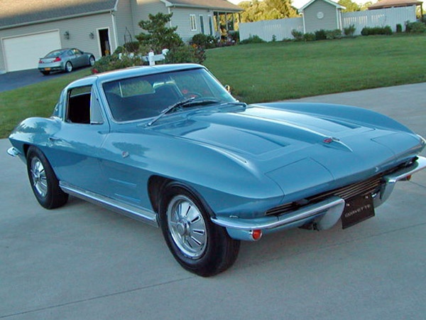 1964-chevrolet-corvette-front-corner