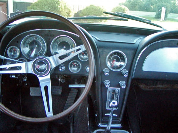 1964-chevrolet-corvette-interior