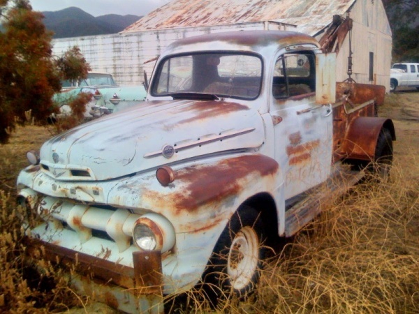 Barn com ford #9